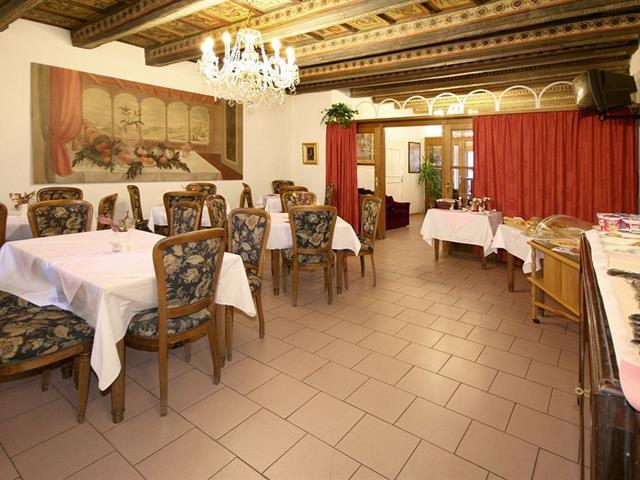 Hotel Red Lion 4*